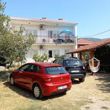 Apartment By The Sea Kastel Stari, - 6059 Kaštela
