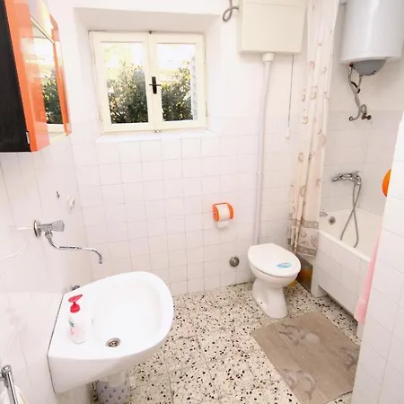 Apartment By The Sea Kastel Stari, - 6059
